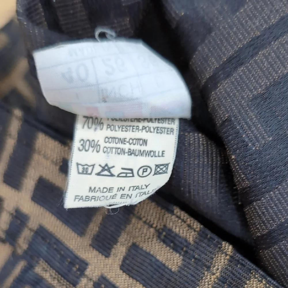 Vintage 2000s Fendi Black and Brown Logo Vest US 2/4 IT 40 Y2K - Picture 9 of 9